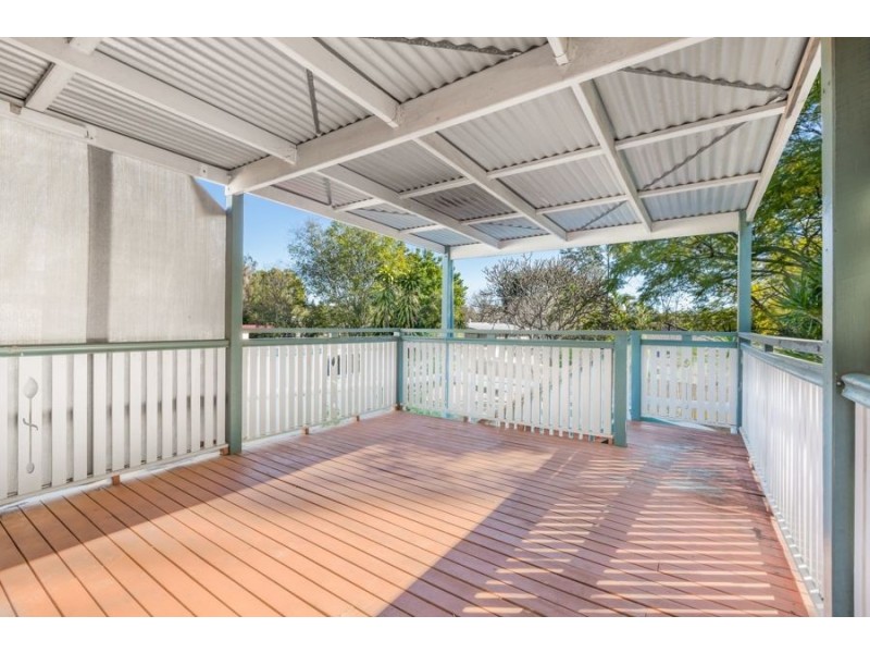 32 Baillieston Street, Leichhardt QLD 4305