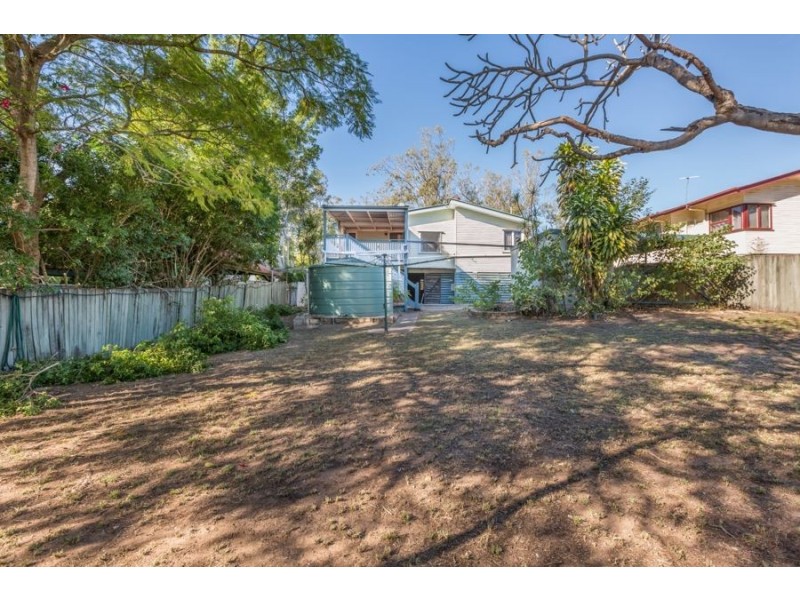 32 Baillieston Street, Leichhardt QLD 4305