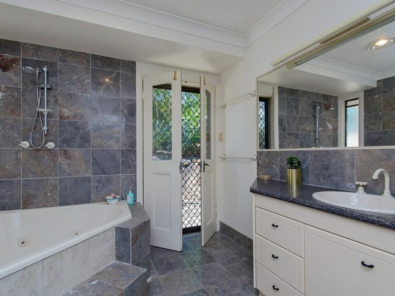 29 Lansdowne Way, Chuwar QLD 4306