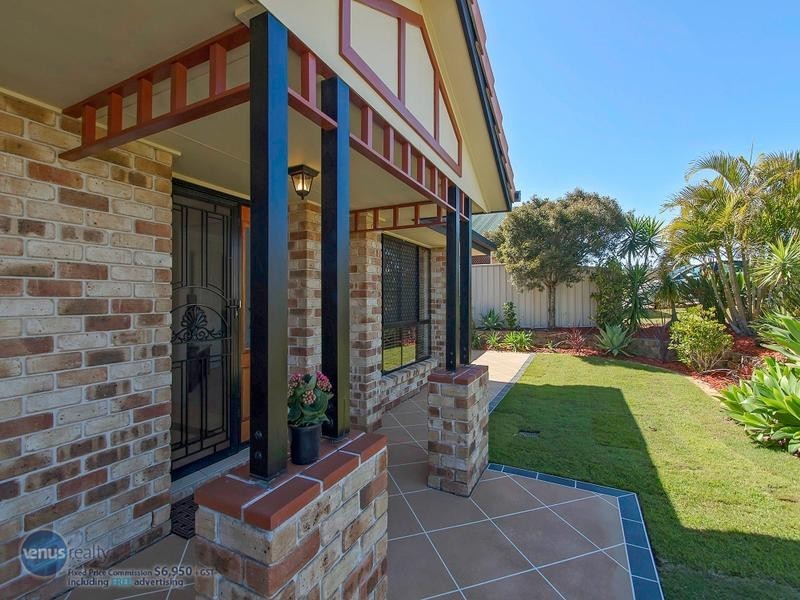 6 Regency Grove, Flinders View QLD 4305