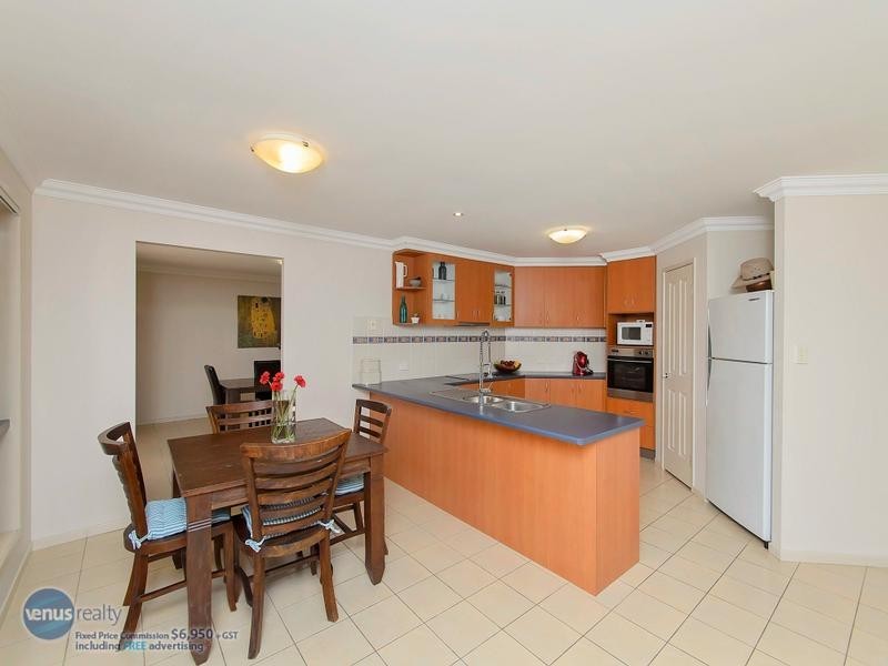 6 Regency Grove, Flinders View QLD 4305