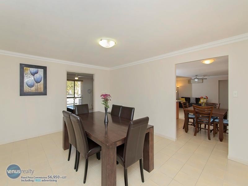 6 Regency Grove, Flinders View QLD 4305