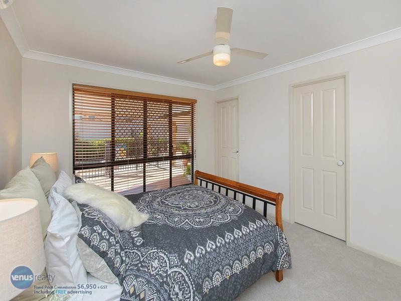 6 Regency Grove, Flinders View QLD 4305