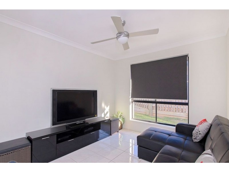 7 Crystalwood Court, Fernvale QLD 4306