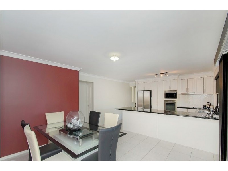 7 Crystalwood Court, Fernvale QLD 4306