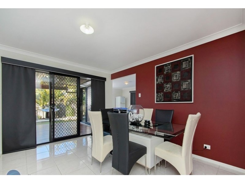 7 Crystalwood Court, Fernvale QLD 4306