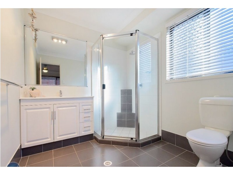 7 Crystalwood Court, Fernvale QLD 4306