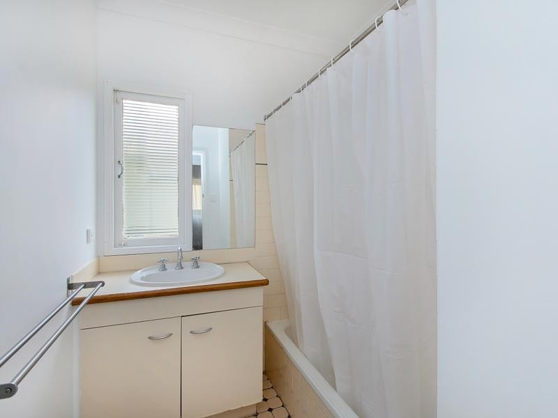 35 John Street, Bundamba QLD 4304