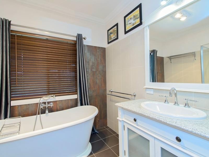 65 Lyndon Way, Karalee QLD 4306