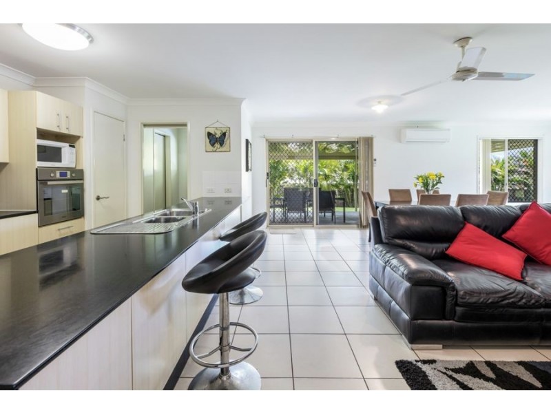 5 Truscot Court, Fernvale QLD 4306