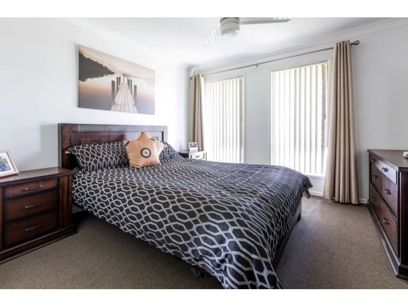 5 Truscot Court, Fernvale QLD 4306