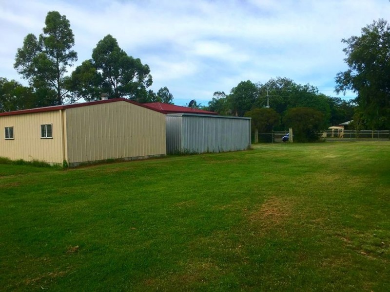 8 White Street, Bundamba QLD 4304