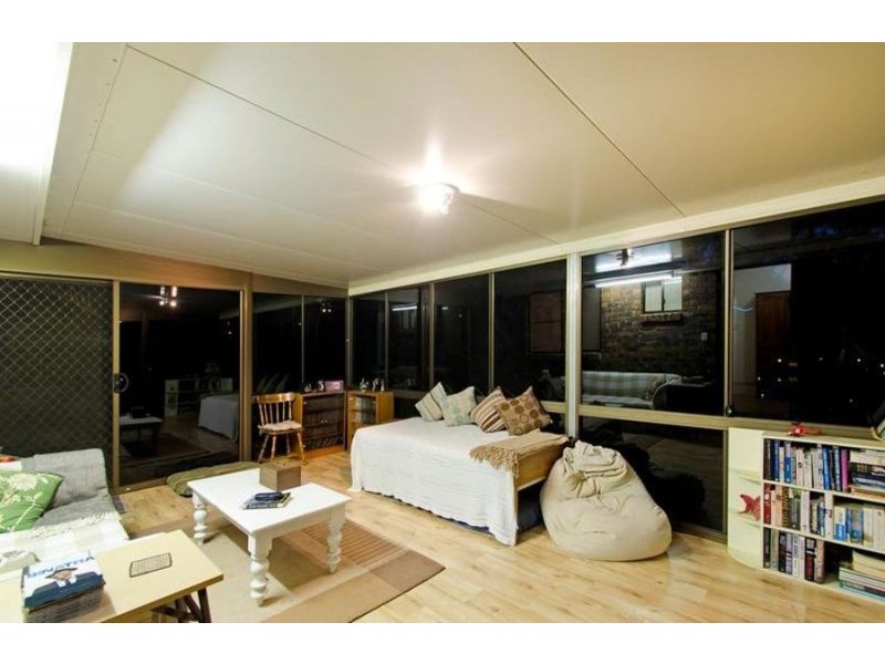 30 Elkhorn Street, Fernvale QLD 4306