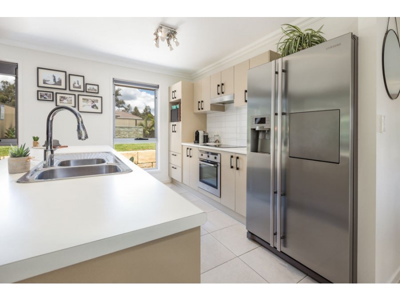 41 Honeywood Drive, Fernvale QLD 4306