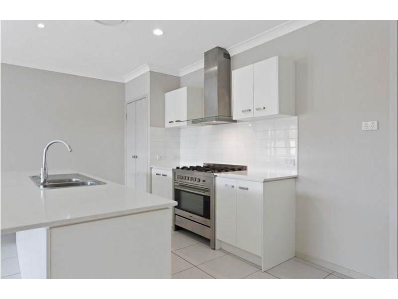 3 Crystalwood Court, Fernvale QLD 4306