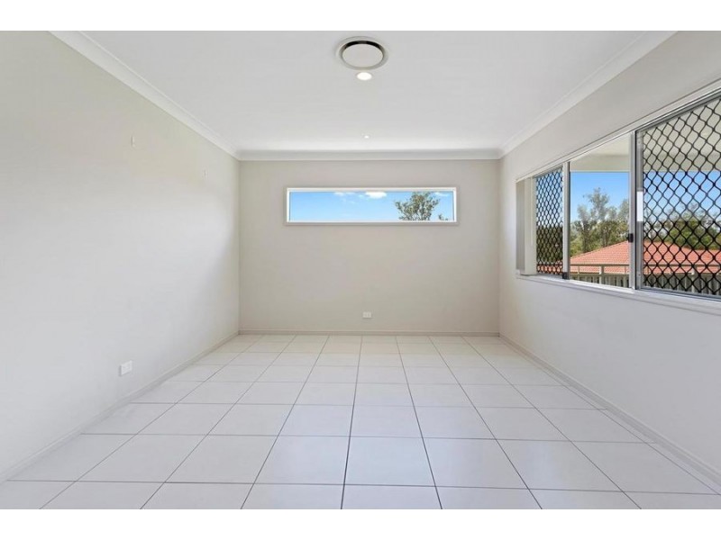 3 Crystalwood Court, Fernvale QLD 4306