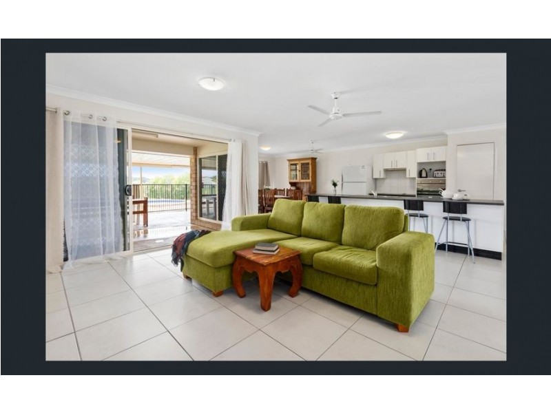 20 Ivory Close, Peak Crossing QLD 4306