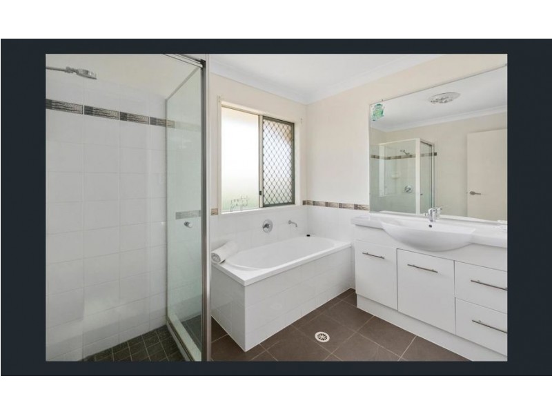 20 Ivory Close, Peak Crossing QLD 4306