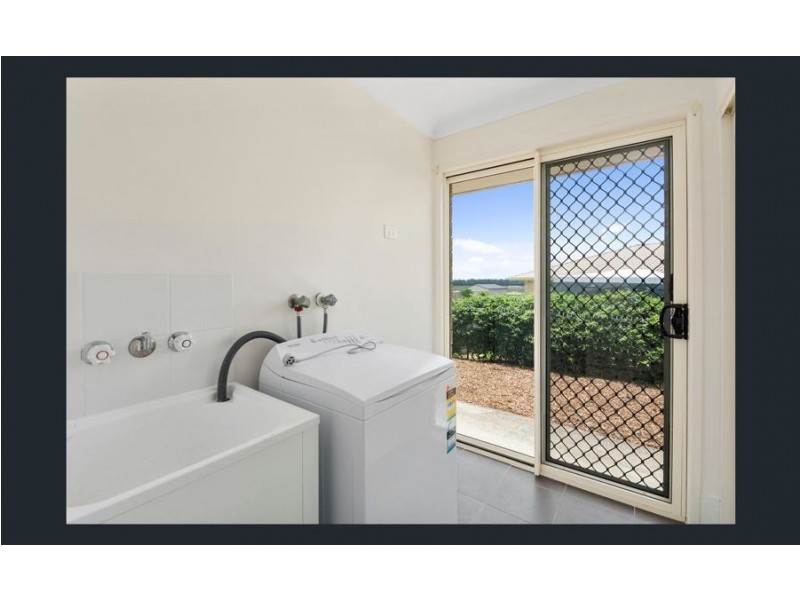 20 Ivory Close, Peak Crossing QLD 4306