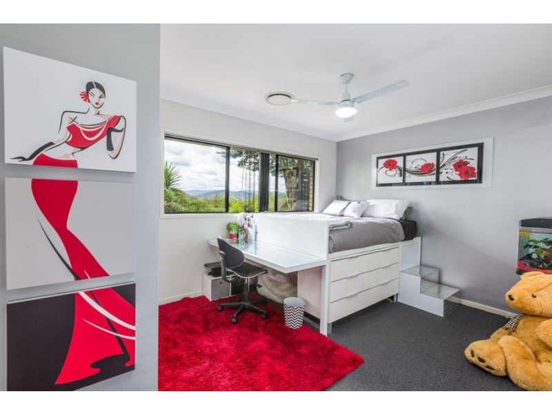 4 Janet Close, Fernvale QLD 4306