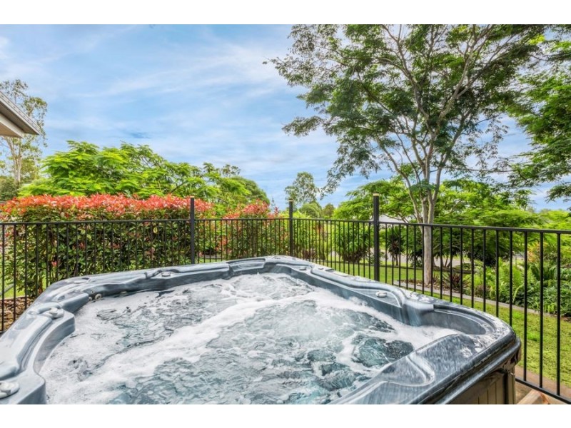 4 Janet Close, Fernvale QLD 4306