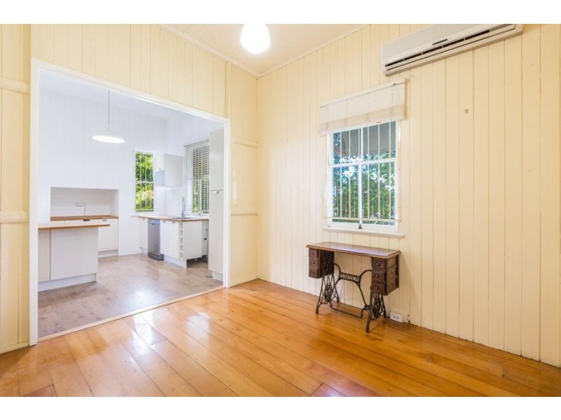 6 Herbert Street, Sadliers Crossing QLD 4305