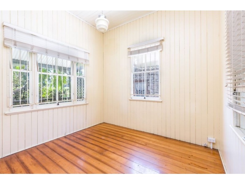 6 Herbert Street, Sadliers Crossing QLD 4305
