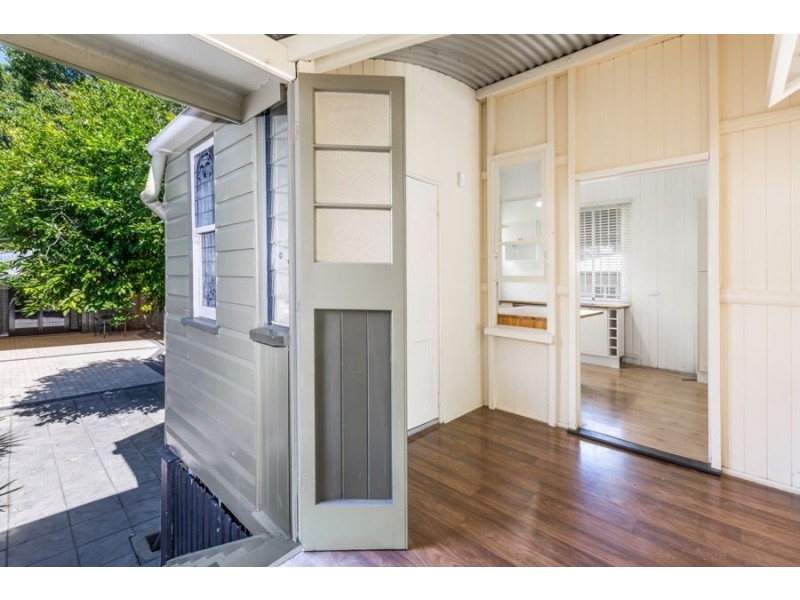 6 Herbert Street, Sadliers Crossing QLD 4305