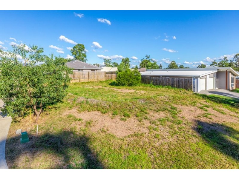 24 Conifer Avenue, Brassall QLD 4305