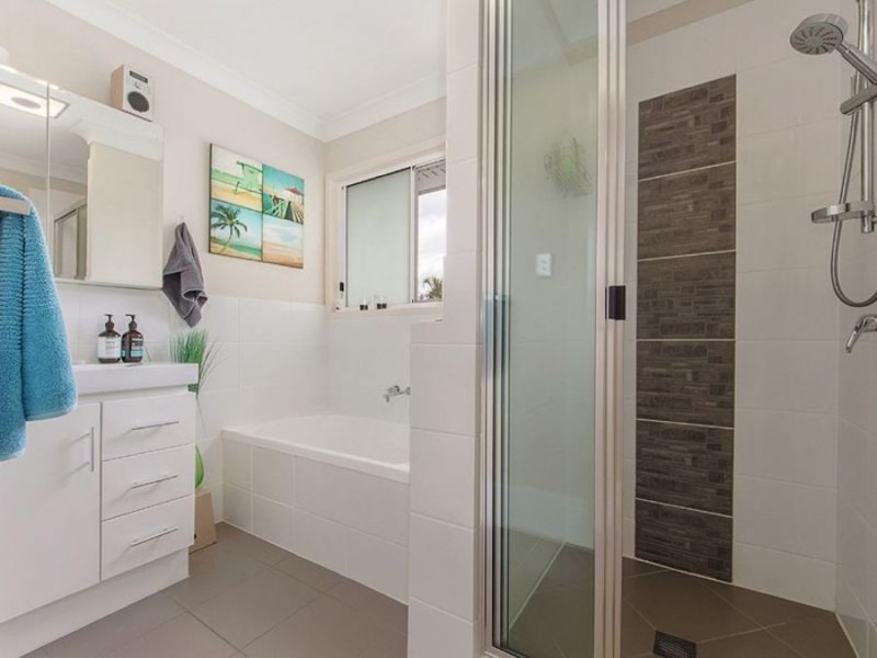 2/28 Green Street, Booval QLD 4304