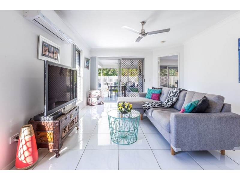 71 Honeywood Drive, Fernvale QLD 4306