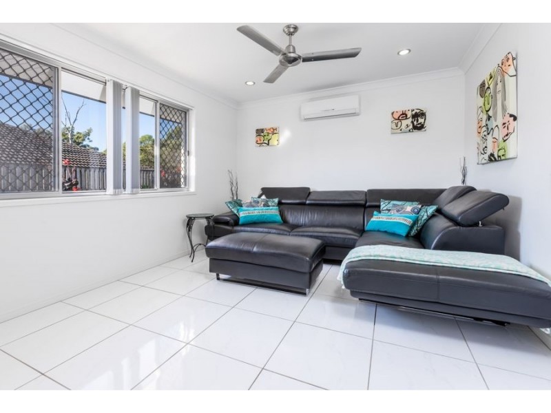 71 Honeywood Drive, Fernvale QLD 4306