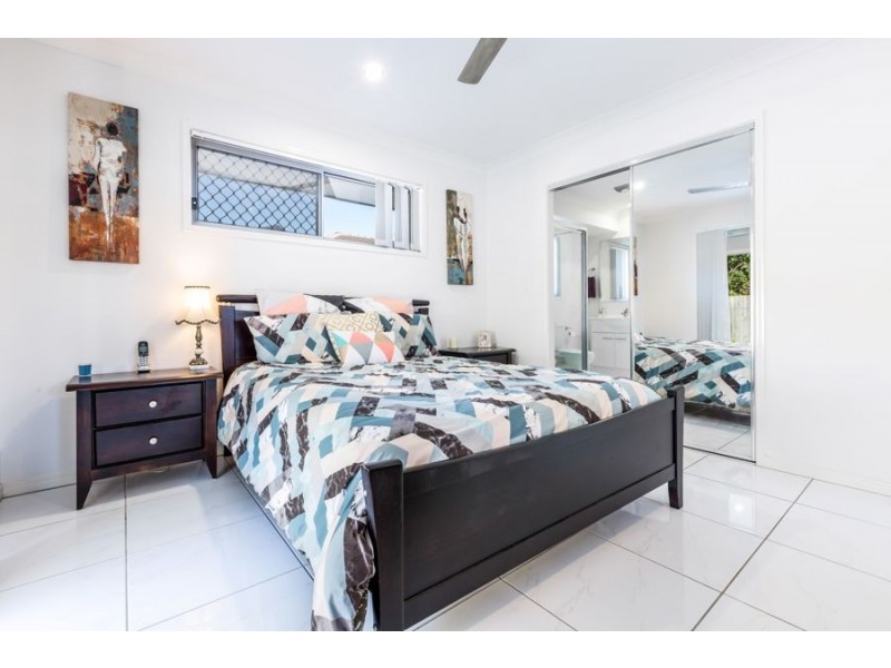 71 Honeywood Drive, Fernvale QLD 4306