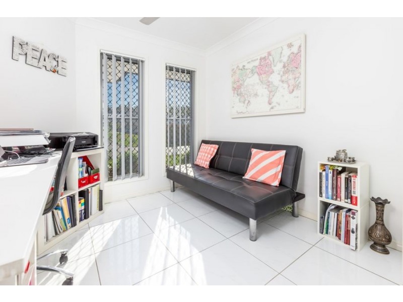 71 Honeywood Drive, Fernvale QLD 4306