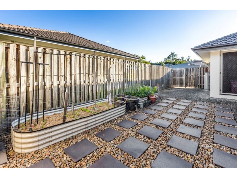 71 Honeywood Drive, Fernvale QLD 4306