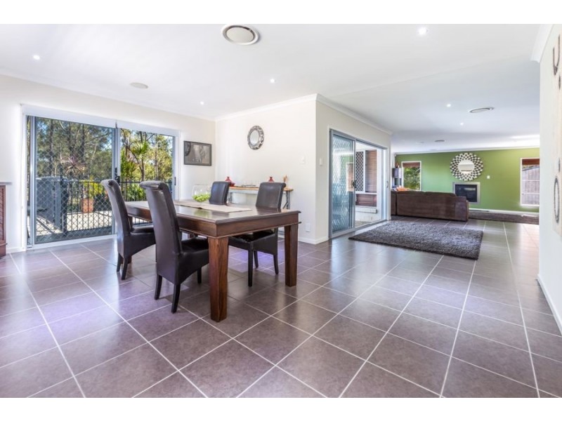 371 George Holt Drive, Mount Crosby QLD 4306