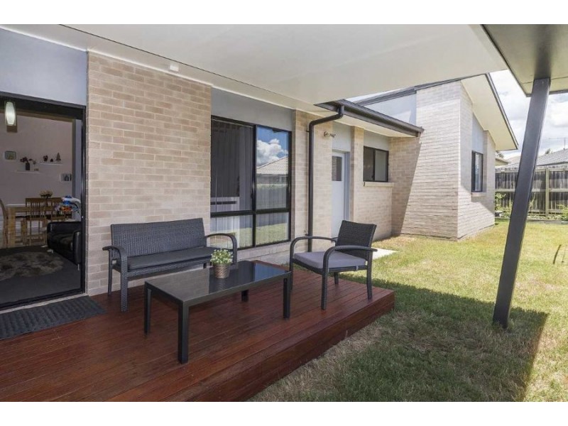 2/6 Denning Street, Fernvale QLD 4306