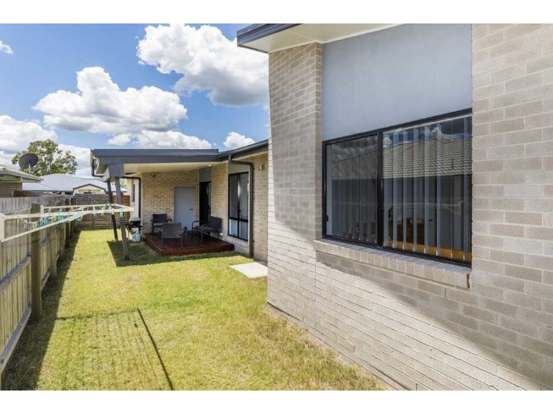 2/6 Denning Street, Fernvale QLD 4306