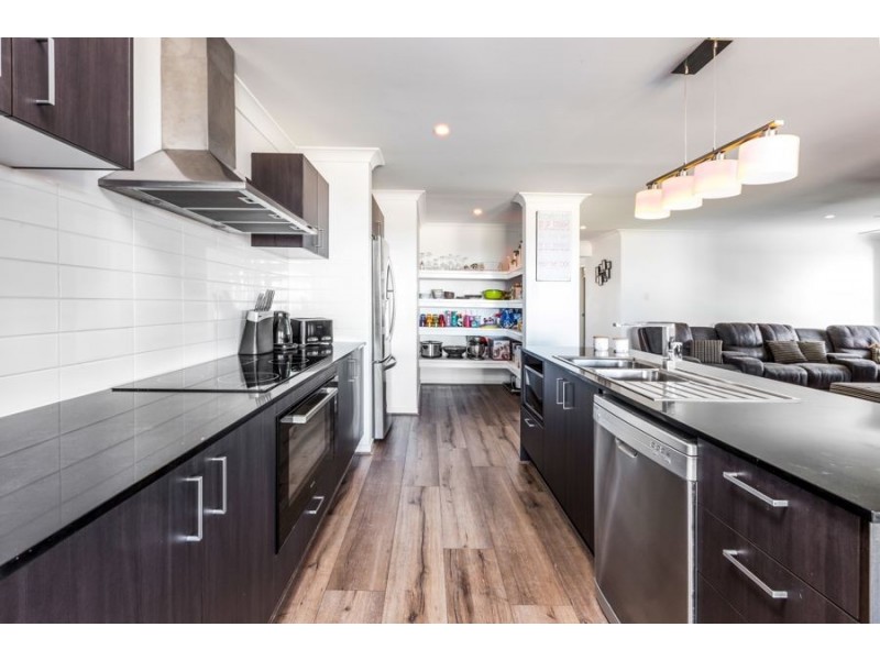 11 Ironwood Street, Fernvale QLD 4306