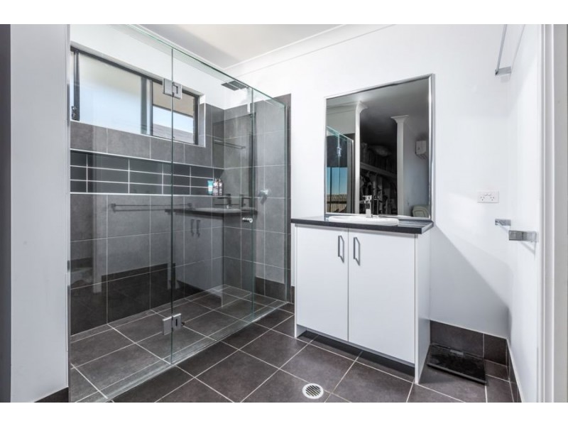 11 Ironwood Street, Fernvale QLD 4306