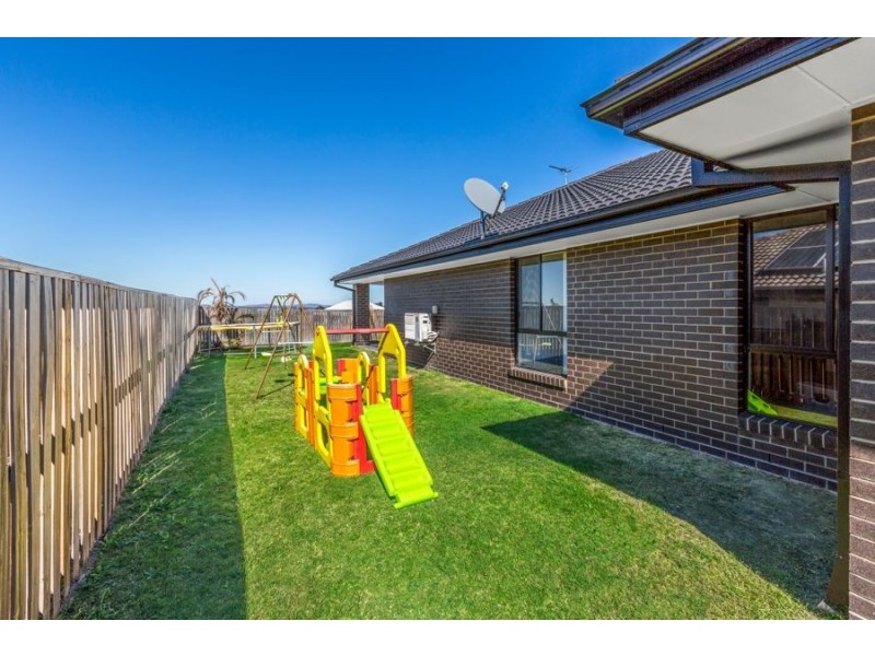 11 Ironwood Street, Fernvale QLD 4306