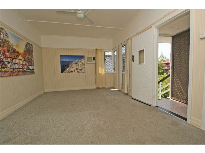 121 Glebe Road, Silkstone QLD 4304