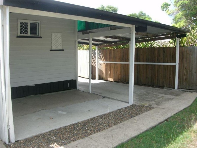 121 Glebe Road, Silkstone QLD 4304