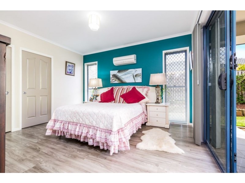 16 Bolingbroke Street East, Fernvale QLD 4306