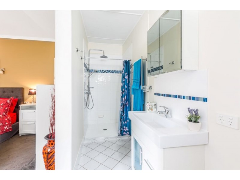 24 Tallon Street, Sadliers Crossing QLD 4305