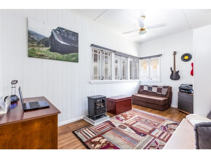 24 Tallon Street, Sadliers Crossing QLD 4305