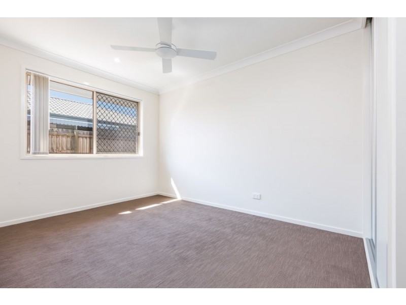 6 Flinders Court, Plainland QLD 4341