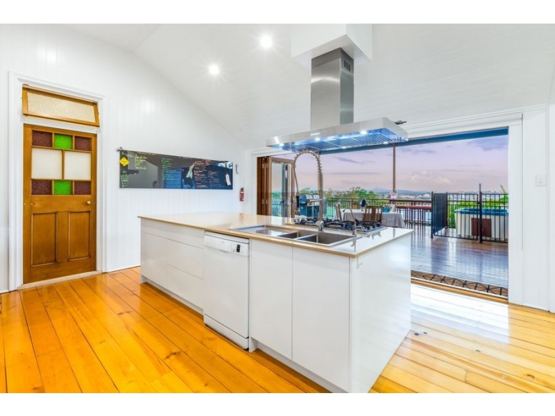 7 Hill Street, North Ipswich QLD 4305