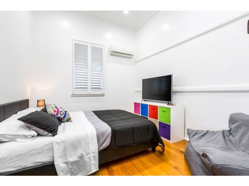 7 Hill Street, North Ipswich QLD 4305