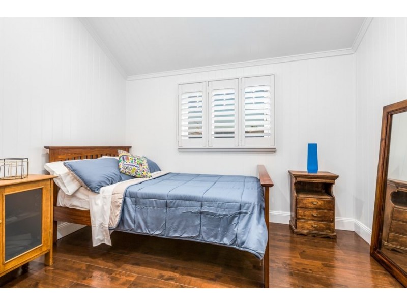 7 Hill Street, North Ipswich QLD 4305